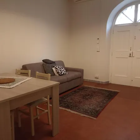 Gem In The City Center Of With Air Conditioning - Exclusive Ground Floor House Inside The Walls Close To Botanical Garden And Piazza San Martino Holiday home *