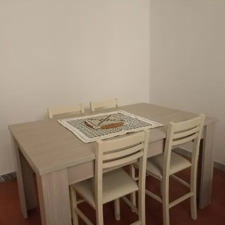 Gem In The City Center Of With Air Conditioning - Exclusive Ground Floor House Inside The Walls Close To Botanical Garden And Piazza San Martino Holiday home *