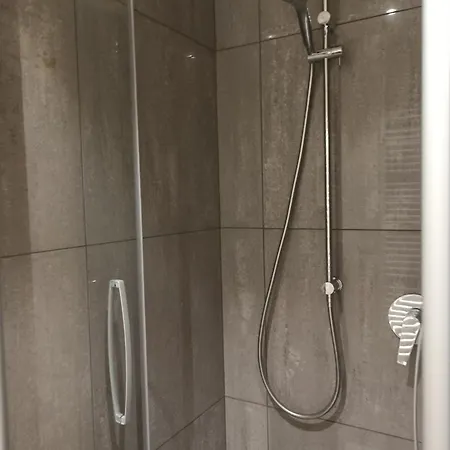 Gem In The City Center Of With Air Conditioning - Exclusive Ground Floor House Inside The Walls Close To Botanical Garden And Piazza San Martino *