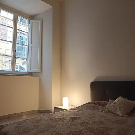 Gem In The City Center Of With Air Conditioning - Exclusive Ground Floor House Inside The Walls Close To Botanical Garden And Piazza San Martino Holiday home *