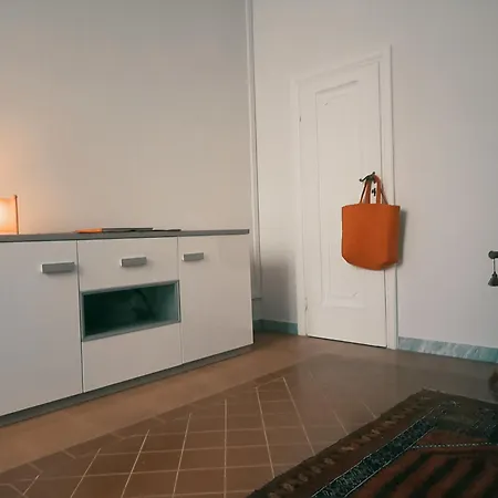 Gem In The City Center Of With Air Conditioning - Exclusive Ground Floor House Inside The Walls Close To Botanical Garden And Piazza San Martino Holiday home